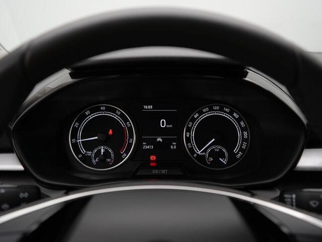 Skoda FABIA 1.0 MPI 80 pk Ambition | Apple Carplay / Android Auto | Parkeersensoren achter | Cruise Control