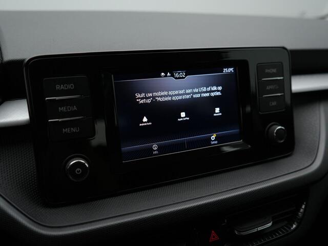 Skoda FABIA 1.0 MPI 80 pk Ambition | Apple Carplay / Android Auto | Parkeersensoren achter | Cruise Control