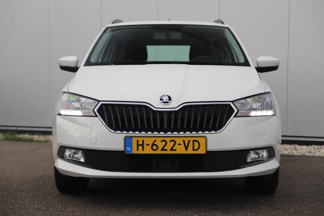 Skoda FABIA Combi 1.0 TSI Business Edition 95PK 16 inch LMV Carplay Android Navigatie Airco Cruise Control Parkeersensor