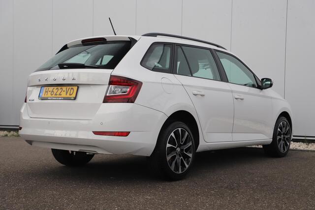 Skoda FABIA Combi 1.0 TSI Business Edition 95PK 16 inch LMV Carplay Android Navigatie Airco Cruise Control Parkeersensor