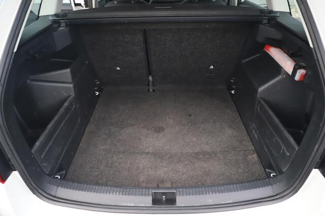 Skoda FABIA Combi 1.0 TSI Business Edition 95PK 16 inch LMV Carplay Android Navigatie Airco Cruise Control Parkeersensor