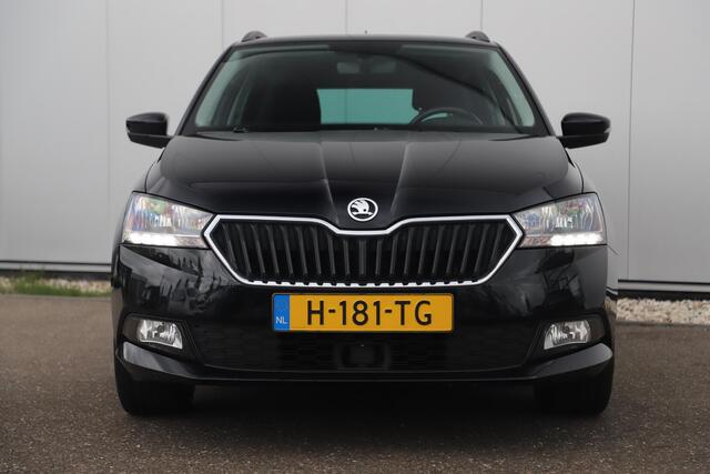 Skoda FABIA Combi 1.0 TSI Business Edition 95PK Trekhaak 16 inch LMV Carplay Android Bluetooth Stoelverwarming Privacy Glass Parkeersensor Cruise Control