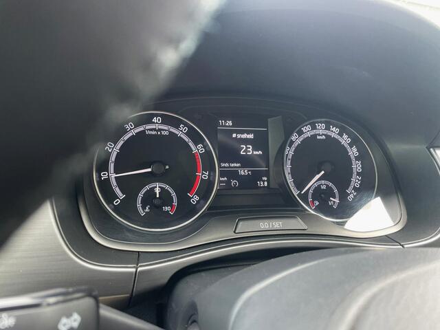 Skoda FABIA Combi 1.0 TSI Business Edition, Apple Carplay/Android, Aut. airco, Keyless, Sunset