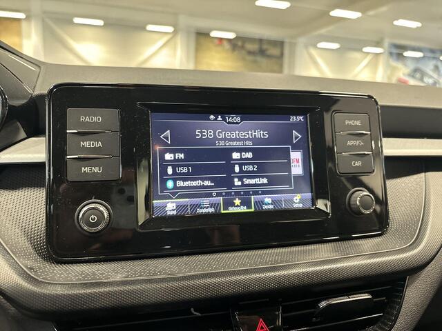 Skoda FABIA 1.0 Tsi 95pk Ambition · Apple/Android Car Play · P-Sensoren · Climatronic · ACC · DAB · 15'' Inch · Garantie t/m 29-06-2027 of 100.000km