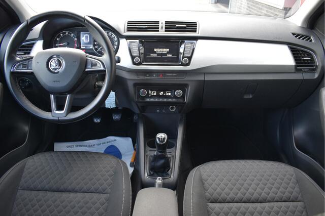 Skoda FABIA 1.0 TSI Drive Trekhaak, Cruise, DAB, Navi, Navi, PDC