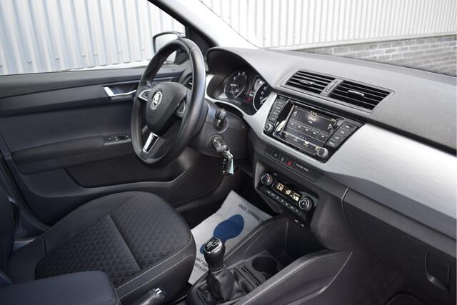 Skoda FABIA 1.0 TSI Drive Trekhaak, Cruise, DAB, Navi, Navi, PDC