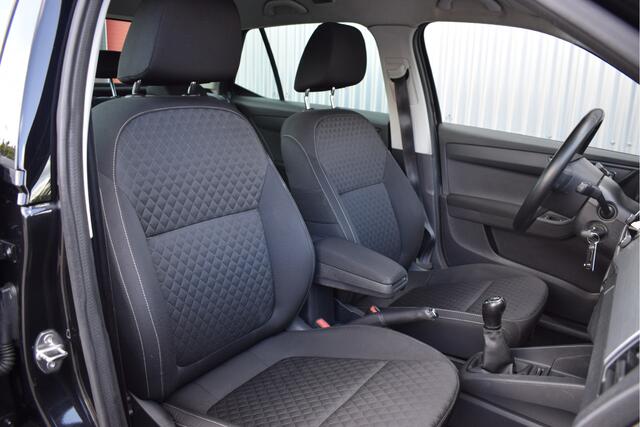 Skoda FABIA 1.0 TSI Drive Trekhaak, Cruise, DAB, Navi, Navi, PDC