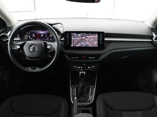 Skoda FABIA 1.0 TSI Business Edition | Carplay | Navigatie | Full LED | Digital Cockpit | Climate control | Parkeerhulp | Cruise control | Sfeerverlichting | DAB | Getint glas