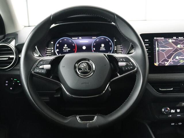 Skoda FABIA 1.0 TSI Business Edition | Carplay | Navigatie | Full LED | Digital Cockpit | Climate control | Parkeerhulp | Cruise control | Sfeerverlichting | DAB | Getint glas