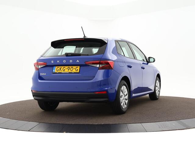 Skoda FABIA 1.0 Tsi 95pk Selection Apple/Android Car Play · Cruise Control · P-Sensoren · Airco · Verkeersbord Herkenning · 15'' Inch · Garantie t/m 05-09-2028 of 100.000km