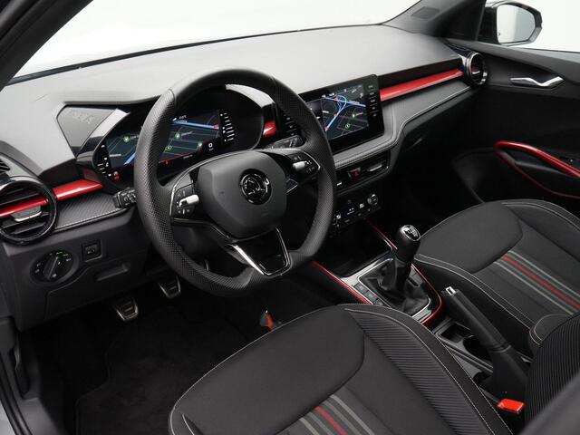 Skoda FABIA 1.0 TSI 95 pk Monte Carlo | LED | Sportstoelen | Cruise control | Parkeersensoren achter | Apple Carplay/Android Auto | 17 inch