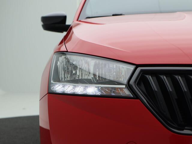 Skoda FABIA Combi 1.0 TSi Monte Carlo 95 Pk | Cruise Control | Parkeersensoren | LED | Airco | Navigatiesysteem | Privacy Glass | 16 Inch | 52.520 km