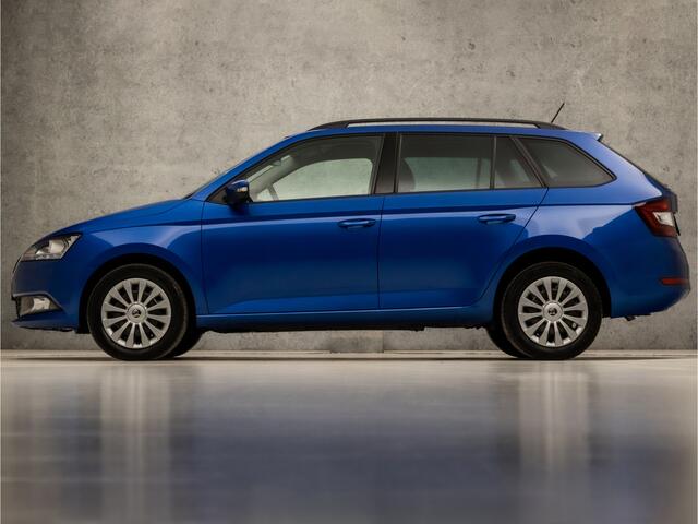 Skoda FABIA Combi 1.0 TSI Ambition Sport (APPLE CARPLAY, NAVIGATIE, PARKEERSENSOREN, SPORTSTOELEN, CRUISE, GETINT GLAS, ELEK PAKKET, NIEUWSTAAT)