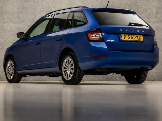 Skoda FABIA Combi 1.0 TSI Ambition Sport (APPLE CARPLAY, NAVIGATIE, PARKEERSENSOREN, SPORTSTOELEN, CRUISE, GETINT GLAS, ELEK PAKKET, NIEUWSTAAT)