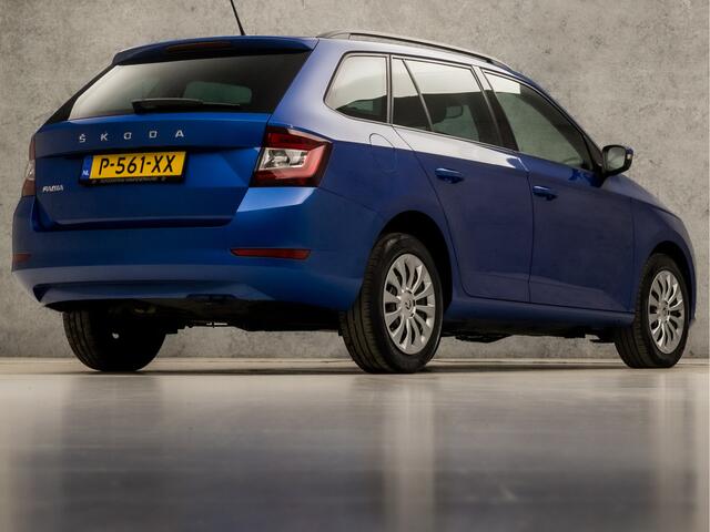 Skoda FABIA Combi 1.0 TSI Ambition Sport (APPLE CARPLAY, NAVIGATIE, PARKEERSENSOREN, SPORTSTOELEN, CRUISE, GETINT GLAS, ELEK PAKKET, NIEUWSTAAT)