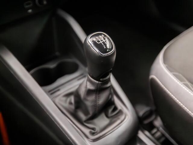 Skoda FABIA Combi 1.0 TSI Ambition Sport (APPLE CARPLAY, NAVIGATIE, PARKEERSENSOREN, SPORTSTOELEN, CRUISE, GETINT GLAS, ELEK PAKKET, NIEUWSTAAT)