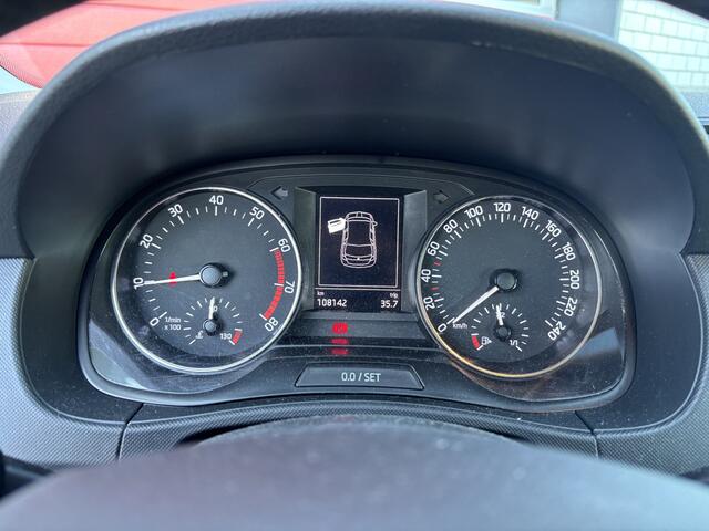 Skoda FABIA 1.0 TSI Ambition NAVI / AIRCO / PDC / BLUETOOTH / CRUISE / NL-AUTO