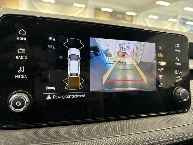 Skoda FABIA 1.0 TSI 115pk DSG Business Edition · Apple/Android Car Play · Camera · Keyless · P-Sensoren · 16'' Inch · Garantie t/m 13-10-2028 of 100.000km