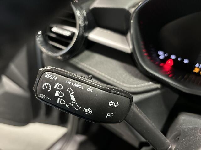 Skoda FABIA 1.0 TSI 95pk Business Edition · Apple/Android Car Play · Camera · P-sensoren · Cruise Control · Keyless · Climatronic · 15'' Inch · Garantie t/m 13-10-2028 of 100.000km