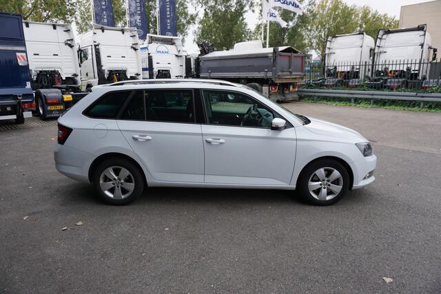 Skoda FABIA Combi 1.0 TSI | DSG | Style Business | Airco | ACC | Panoramadak | Stoelverwarming | Trekhaak