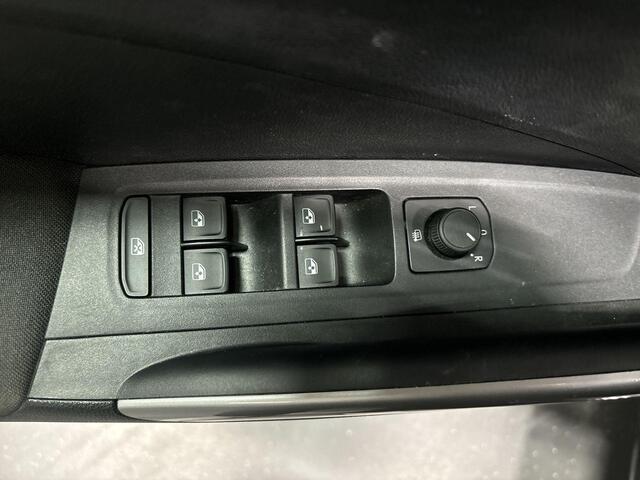 Skoda FABIA 1.0 TSI 115pk DSG Business Edition · Camera · Apple/Android Car Play · Cruise Control · Keyless · P-Sensoren · 16'' Inch · Garantie t/m 13-10-2028 of 100.000km