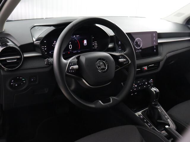 Skoda FABIA 1.0 TSI Business Edition (Stoelverw. / Camera / Navi / Draadloos carplay / Keyless)