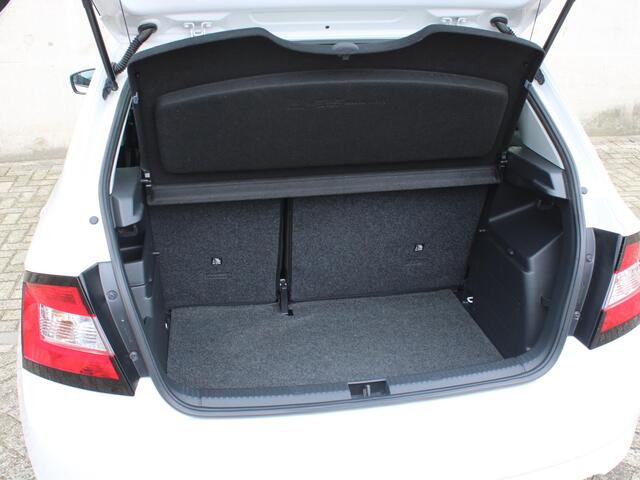 Skoda FABIA 1.0 Ambition | NAVIGATIE | 12 MAANDEN BOVAG GARANTIE |