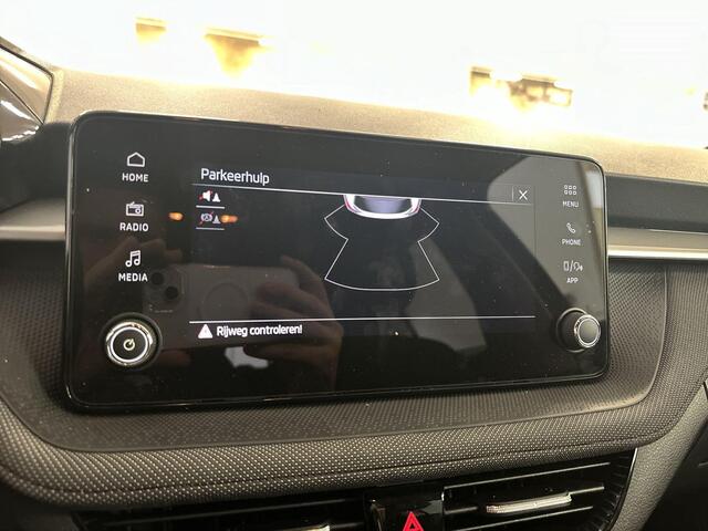 Skoda FABIA 1.0 TSI 115pk DSG Selection · Apple/Android Car Play · P-Sensoren · Cruise Control · Airco · 15'' Inch · Garantie t/m 21-10-2028 of 100.000km