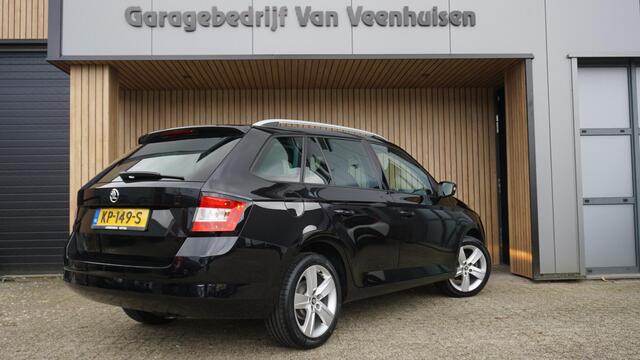 Skoda FABIA Combi 1.2 TSI 90pk Style Business Pano.dak Navi 16inch LM Stoelverwarming Sportstoelen *NL auto* 86468km!