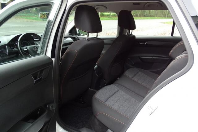 Skoda FABIA 1.0 TSI Bus. Edition Navigatie Trekhaak 1e eig