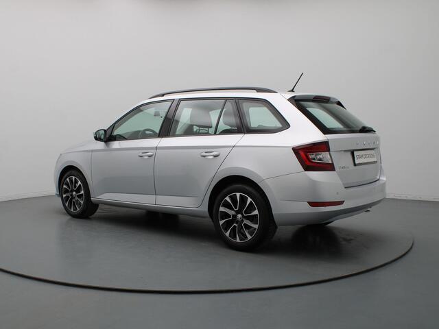 Skoda FABIA Combi 100pk TSI Business Edition Airco | Cruise | Carplay | Navi | Parkeersens. achter