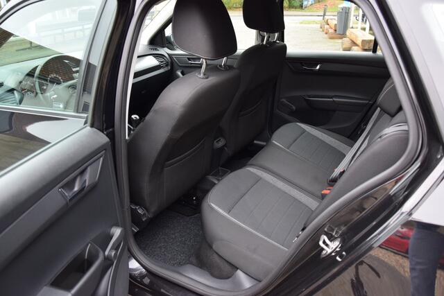 Skoda FABIA Combi 1.0 TSI 96PK Business Edition | Org. NL | BOVAG Garantie | Trekhaak | Navigatie | 16'' Velgen | All Season Banden | PDC Achter | Cruise Control | Apple Carplay/Android Auto |