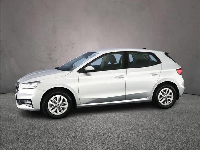 Skoda FABIA Ambition 1.0 TSI 110pk DSG Automaat Cruise control, Parkeersensoren, Airco, DAB, Radio, Stoelverwarming, LED koplampen, App connect