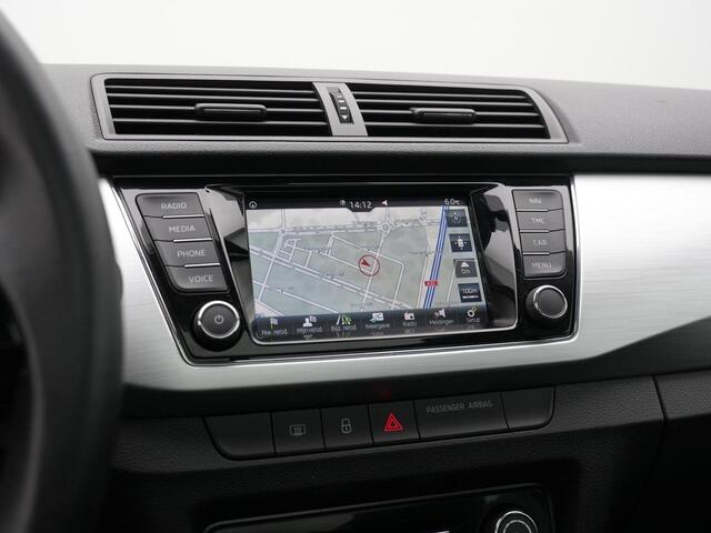 Skoda FABIA 1.0 TSI 95 pk Drive | Panoramadak | Trekhaak | Navigatie | Parkeersensoren achter