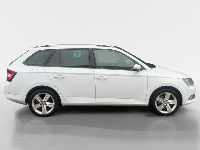 Skoda FABIA Combi 1.0 TSI Style Business | Automaat | Navigatie | Panorama Dak | Stoelverwarming | Parkeersensoren | Trekhaak | Climate Control