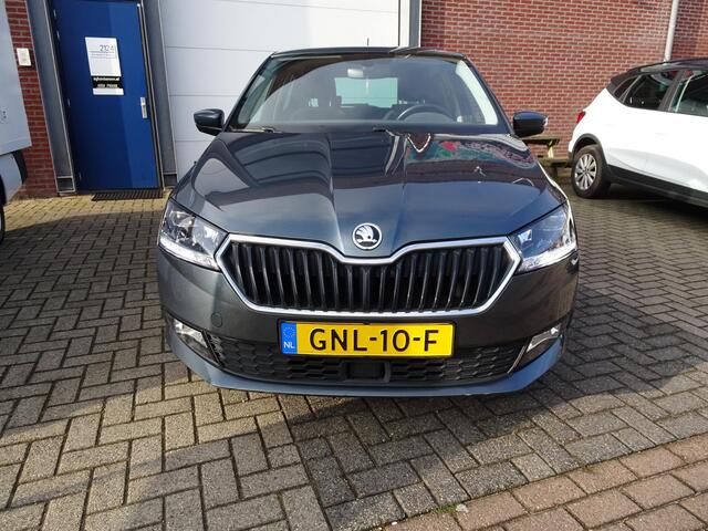 Skoda FABIA 1.0 TSI Style Cruise control | Apple CarPlay | Keyless start/ parkeer sensoren