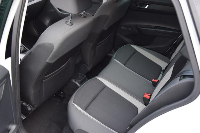 Skoda FABIA Combi 1.0 TSI Ambition | Org. NL | BOVAG Garantie | Trekhaak | Cruise Control | Airconditioning | LED Dagrijverlichting | Goed Onderhouden! |