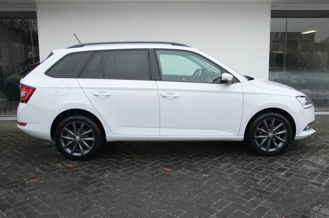 Skoda FABIA Combi 1.0 TSI Business Edition / Carplay/ Trekhaak/ Clima/ DAB/ Parkeersensoren A
