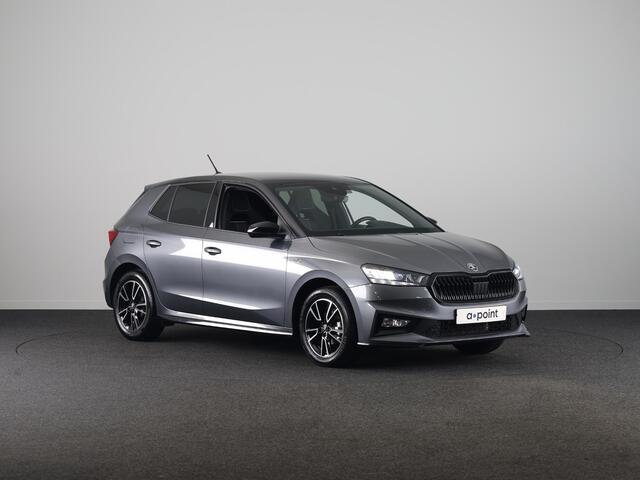 Skoda FABIA 1.0 TSI Monte Carlo 95 pk | Verlengde garantie | Navigatie via App | Parkeersensoren | Achteruitrijcamera | Stoelverwarming |