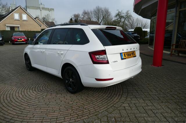 Skoda FABIA 1.0 TSI SPORT BUSINESS AIRCO/APPLE CARPLAY ANDROID AUTO/NL AUTO