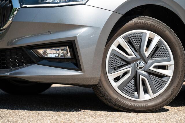 Skoda FABIA 1.0 TSI Business Edition | Virtual Cockit | Camera | Stoel- voorruitverw. | Apple CarPlay / Android Auto