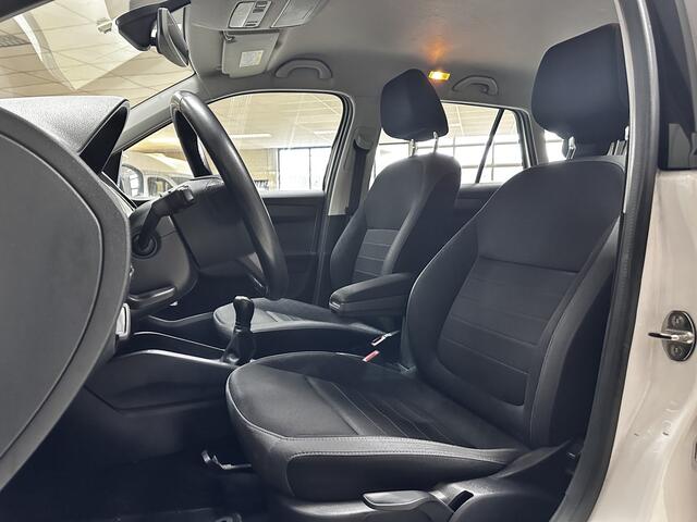 Skoda FABIA Combi 1.0 TSI Ambition /Trekhaak! /Apple + Android /Navi /Climat /Cruise /Elek. pakket /Bluetooth /USB /Multi. LEDER Stuur /PDC /LED Dagrijverl. /Isofix /Armsteun /Dakrails.