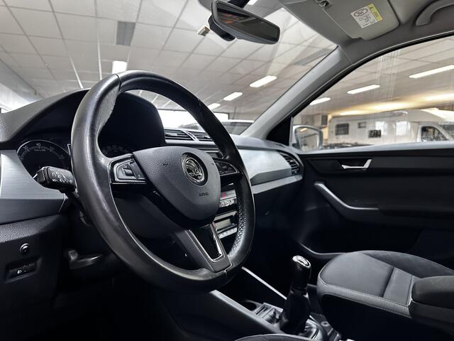 Skoda FABIA Combi 1.0 TSI Ambition /Trekhaak! /Apple + Android /Navi /Climat /Cruise /Elek. pakket /Bluetooth /USB /Multi. LEDER Stuur /PDC /LED Dagrijverl. /Isofix /Armsteun /Dakrails.