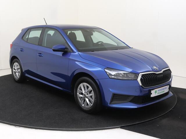 Skoda FABIA 1.0 TSI Ambition | CarPlay | Cruise control | Parkeersensoren achter | Airco | Lane- en frontassist | Bluetooth |