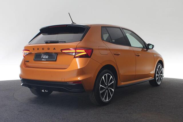 Skoda FABIA 1.0 TSI Monte Carlo | ACC | 17 inch | Keyless | Stoelverwarming
