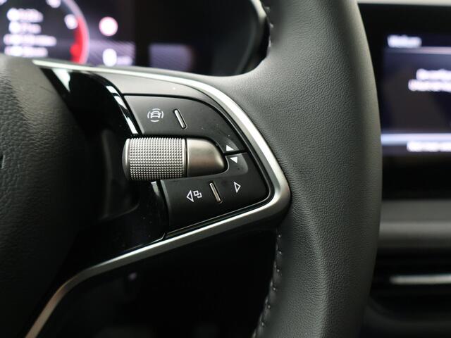 Skoda FABIA Selection 1.0 TSI 95 pk | 17" All-season | Apple CarPlay / Android Auto | Parkeersensoren | Cruise control | Getint glas |