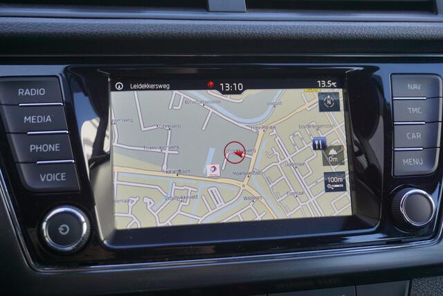 Skoda FABIA Combi 1.0 TSI Business Edition/Trekhaak/Navigatie/ Travel Pakket.