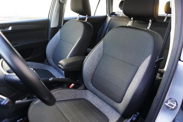 Skoda FABIA Combi 1.0 TSI Business Edition/Trekhaak/Navigatie/ Travel Pakket.