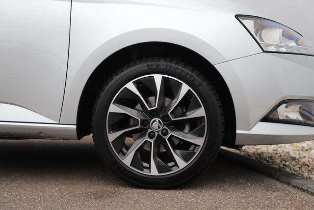 Skoda FABIA Combi 1.0 TSI Business Edition 95PK 16 inch LMV Navigatie Carplay Android Airco Cruise Control Parkeersensor