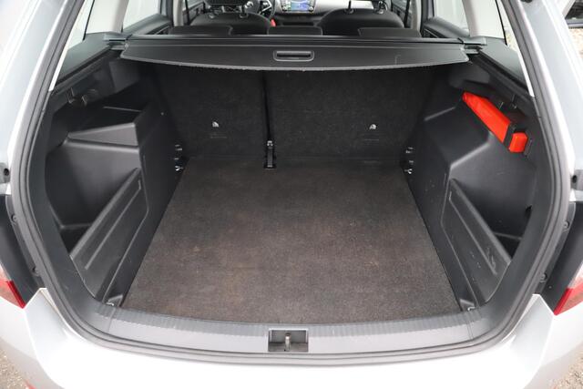 Skoda FABIA Combi 1.0 TSI Business Edition 95PK 16 inch LMV Navigatie Carplay Android Airco Cruise Control Parkeersensor